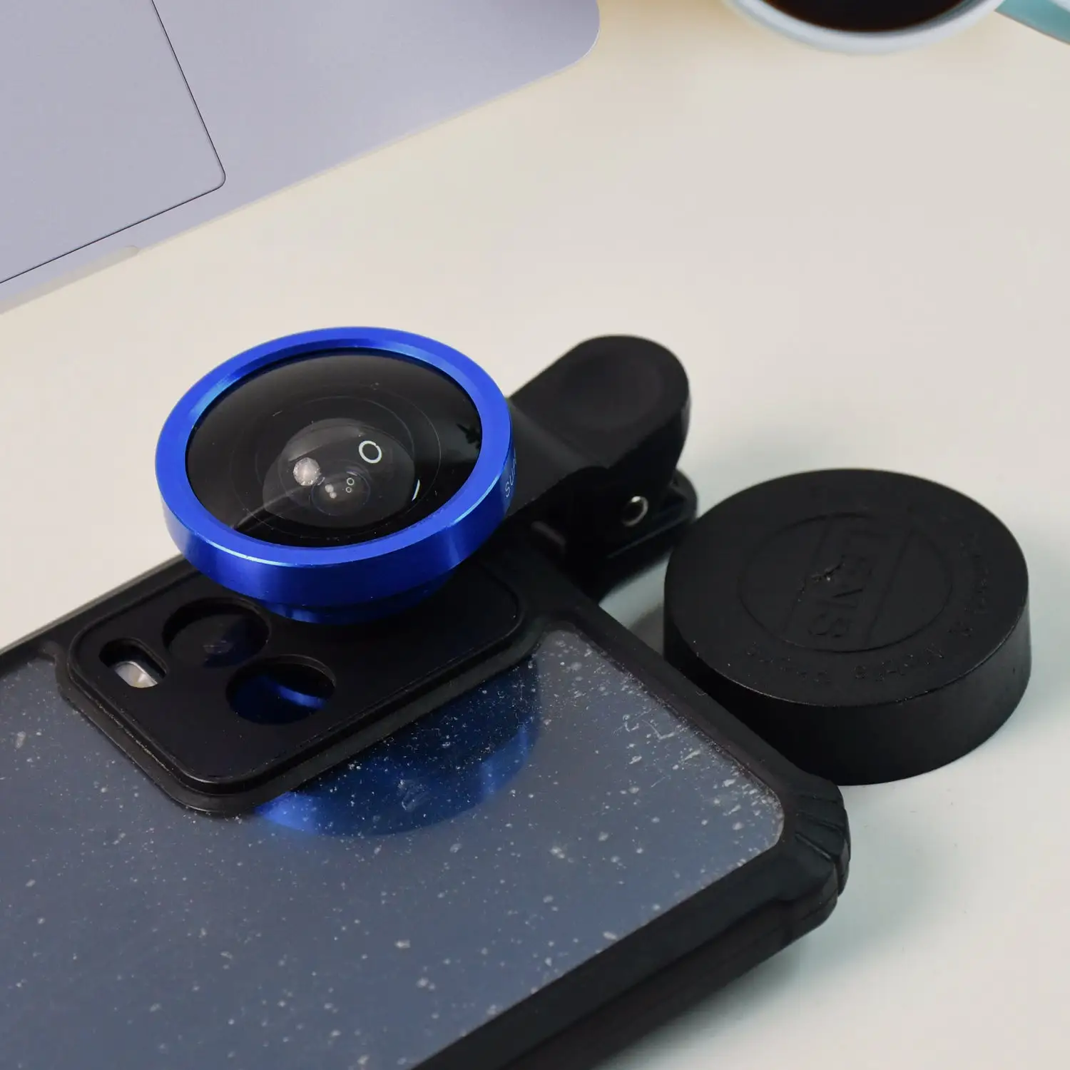clip-on-lens-1 webp