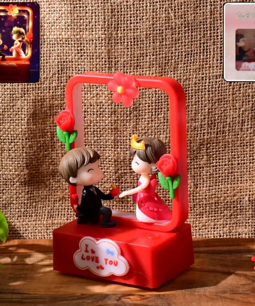 couple-figurine-with-led-light-1 webp