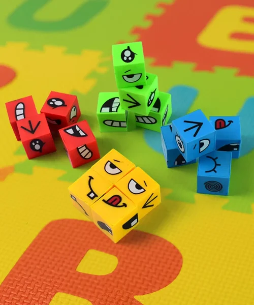 educational-puzzle-cube-for-kids webp
