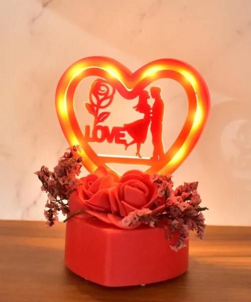 love-couple-showpiece-1 webp