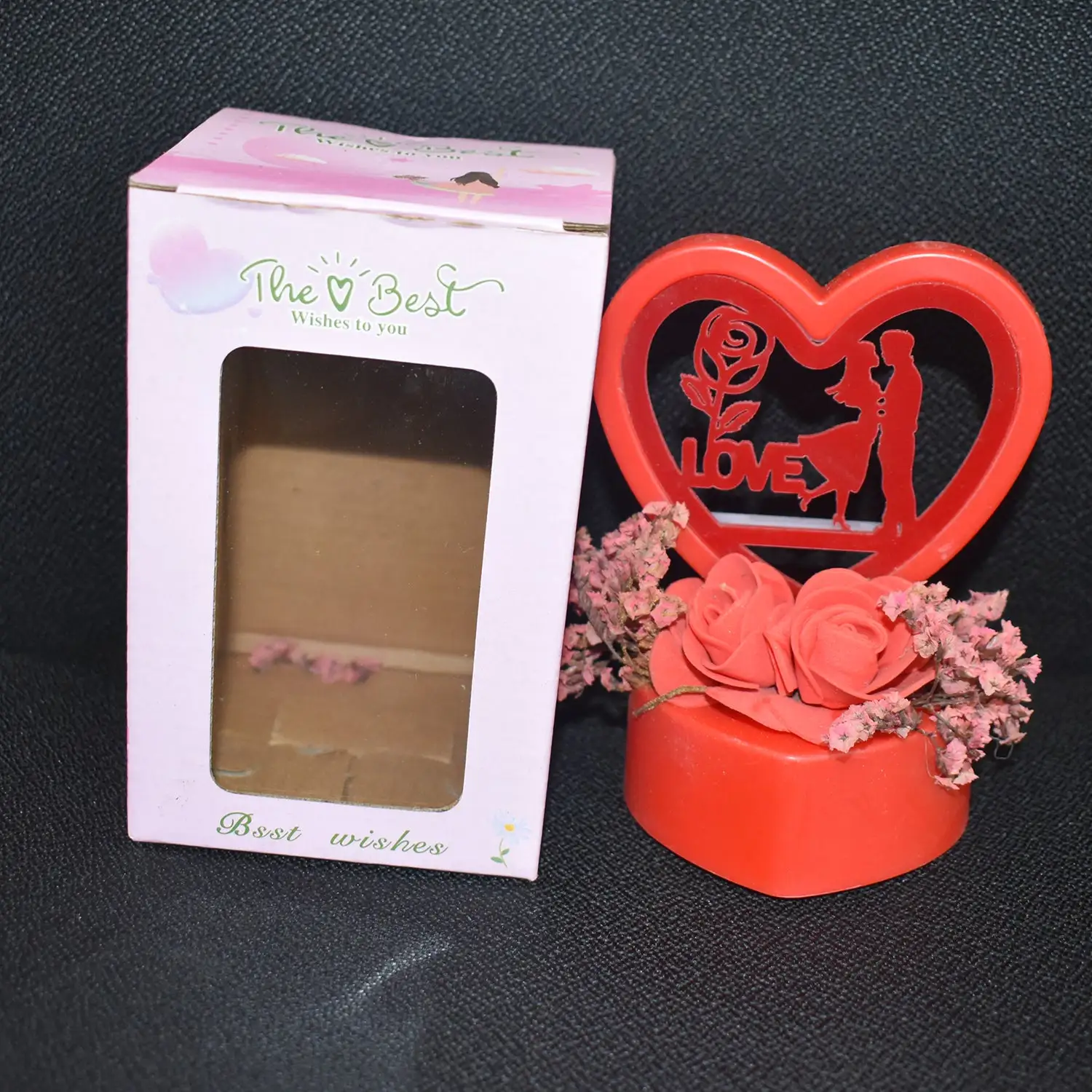 love-couple-showpiece-with-rose-base webp