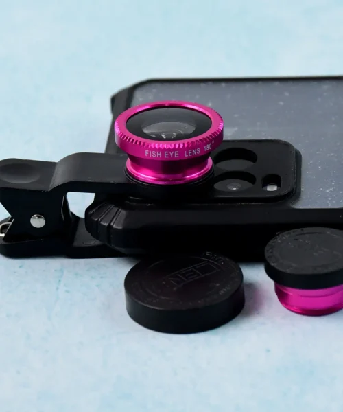 smartphone-clip-on-lens-for-travel-photography webp