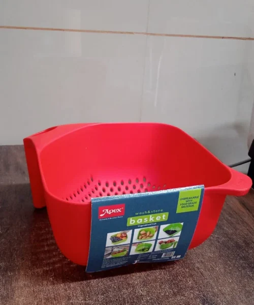 ergonomic-handle-strainer-bowl webp