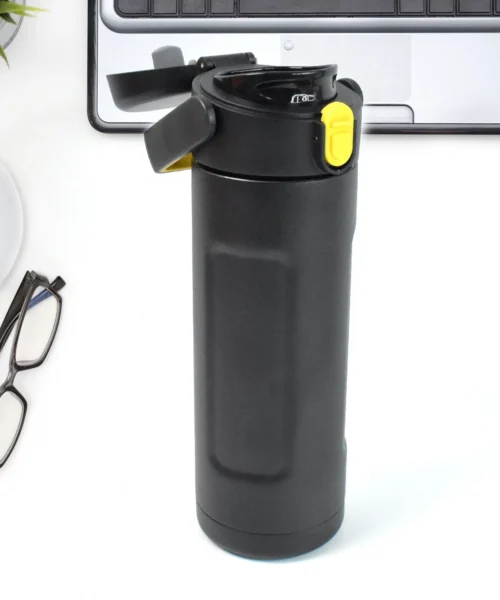 vacuum-sealed-water-bottle-leak-proof webp