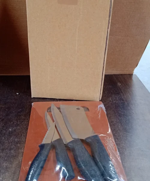 wooden-chopping-board-with-knives webp