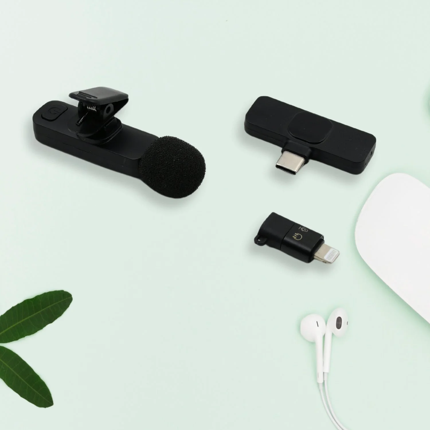 clip-on-microphone webp