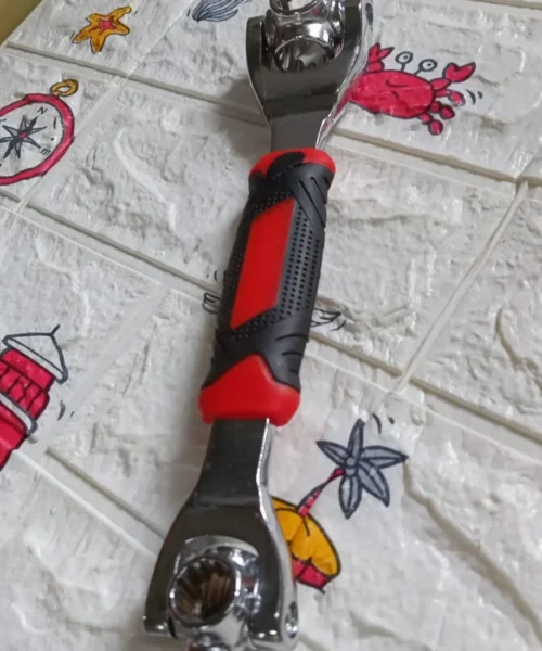 multi-tool-spanner-for-furniture webp