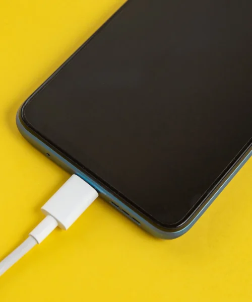 quick-charging-mobile-charger webp