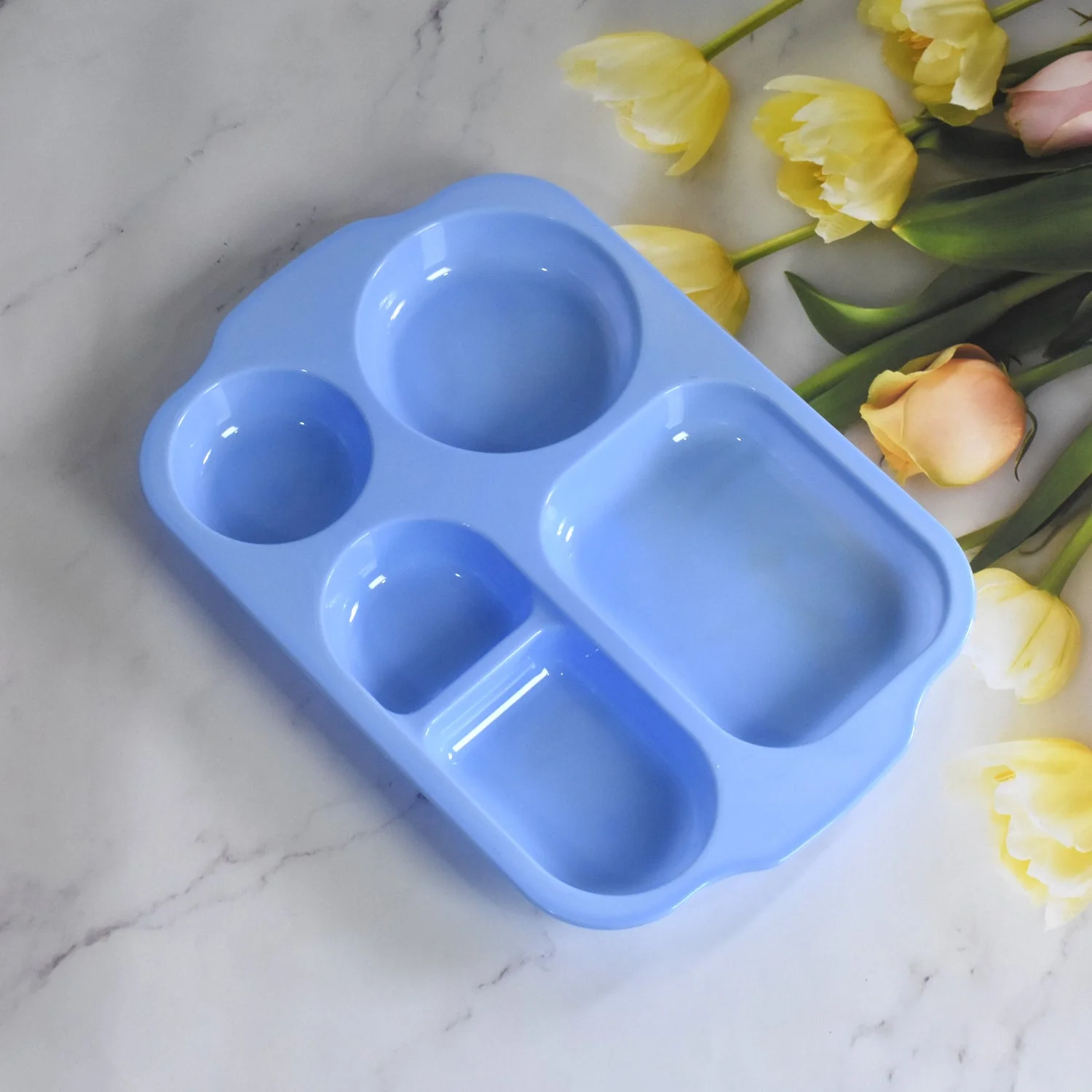 square-compartment-plates-for-food-serving webp