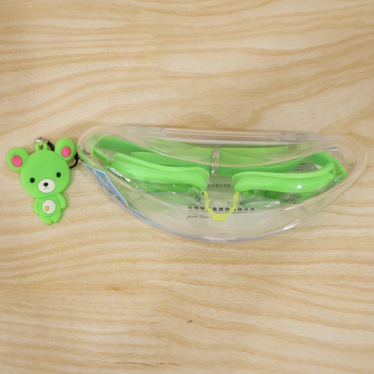 anti-fog-swimming-goggles-1 webp