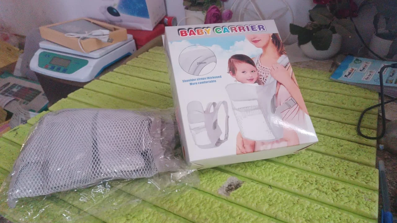 baby-carrier-pouch webp