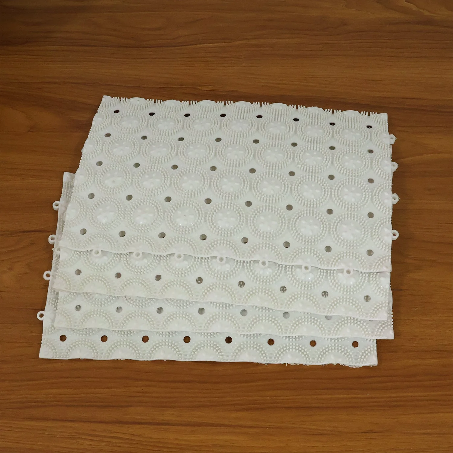 bathroom-floor-mat-for-elderly webp