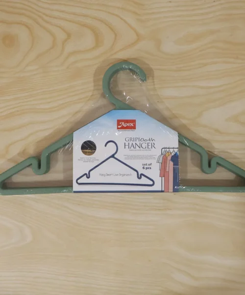 best-plastic-clothes-hangers-in-india webp