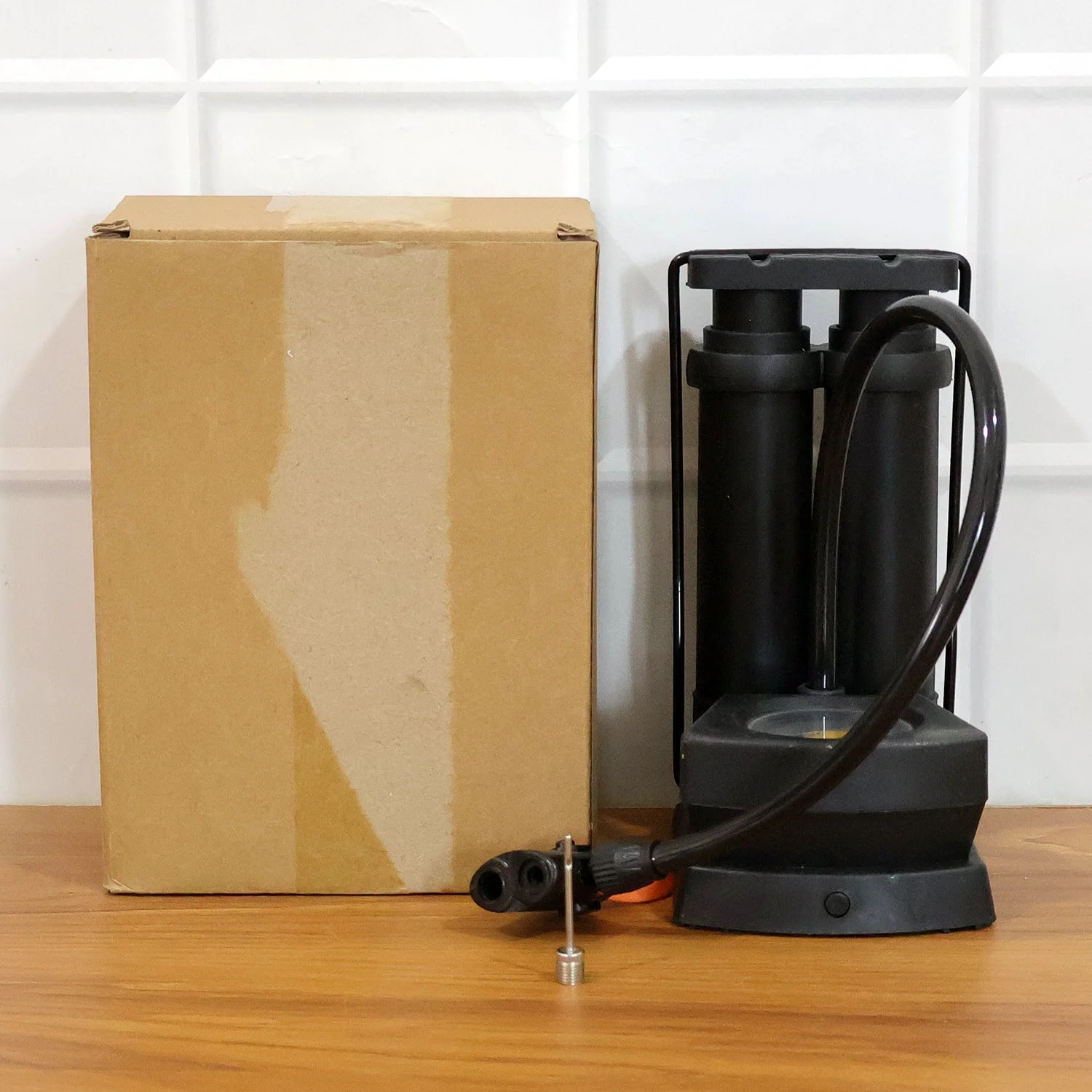 bicycle-tire-inflator-foot-pump webp