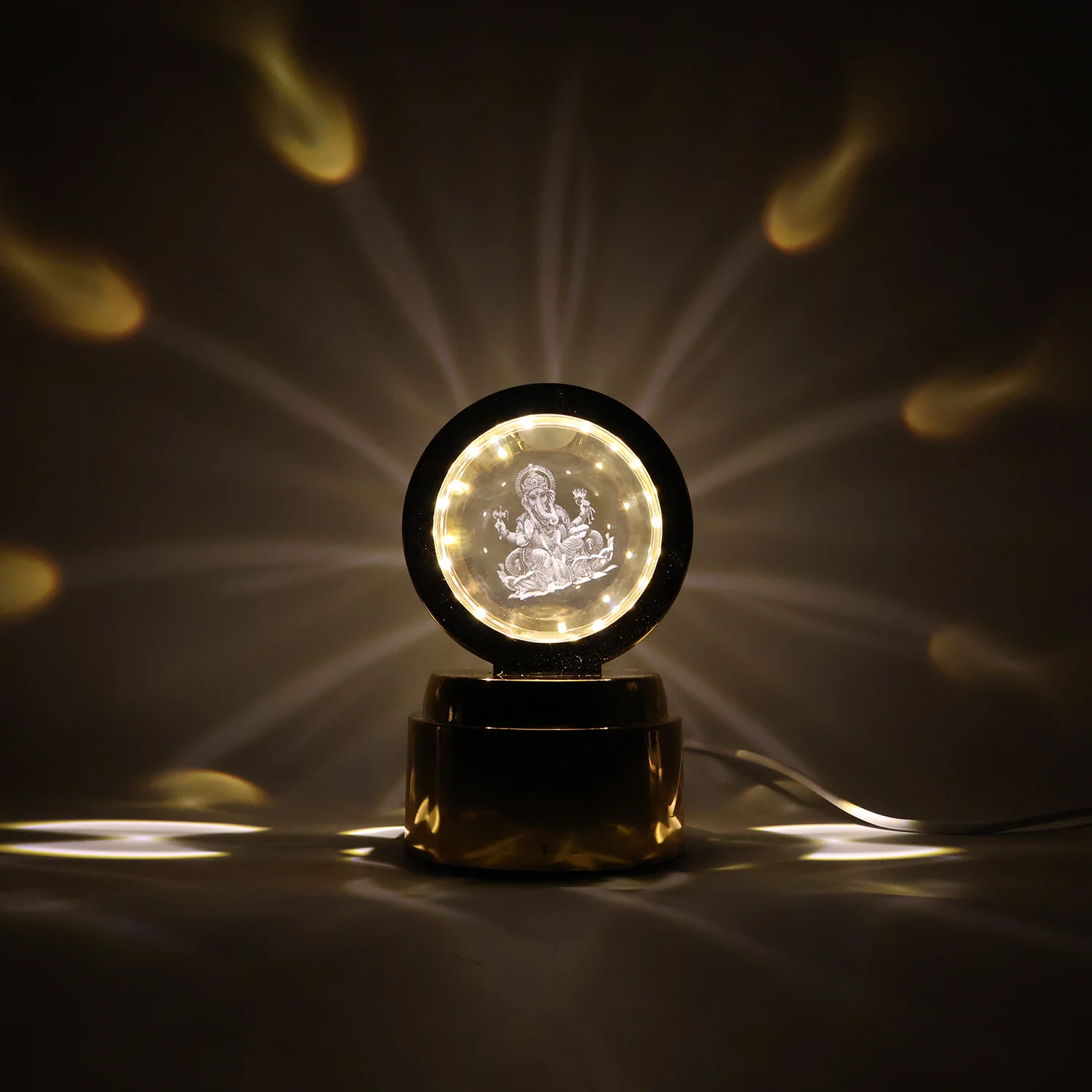 crystal-ball-night-lamp webp