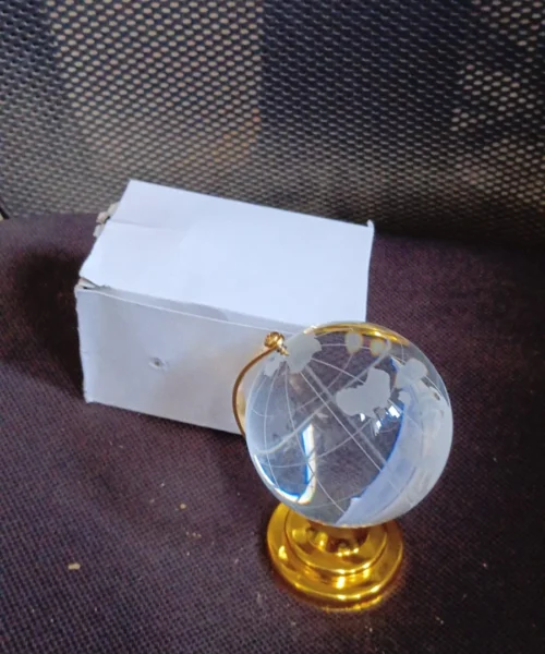decorative-globe-with-stand webp