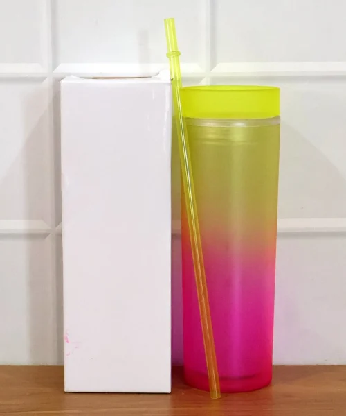 drinking-tumbler-with-straw webp