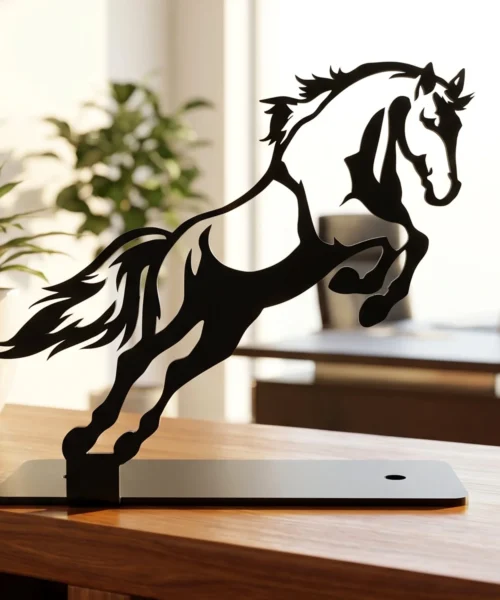 horse-sculpture webp