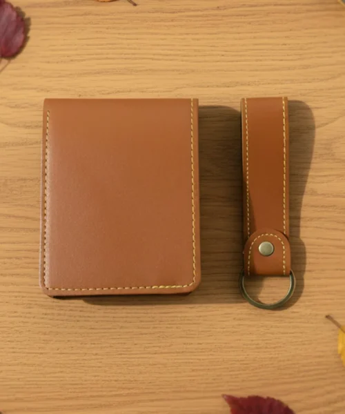 leather-wallet-for-men-with-keychain webp