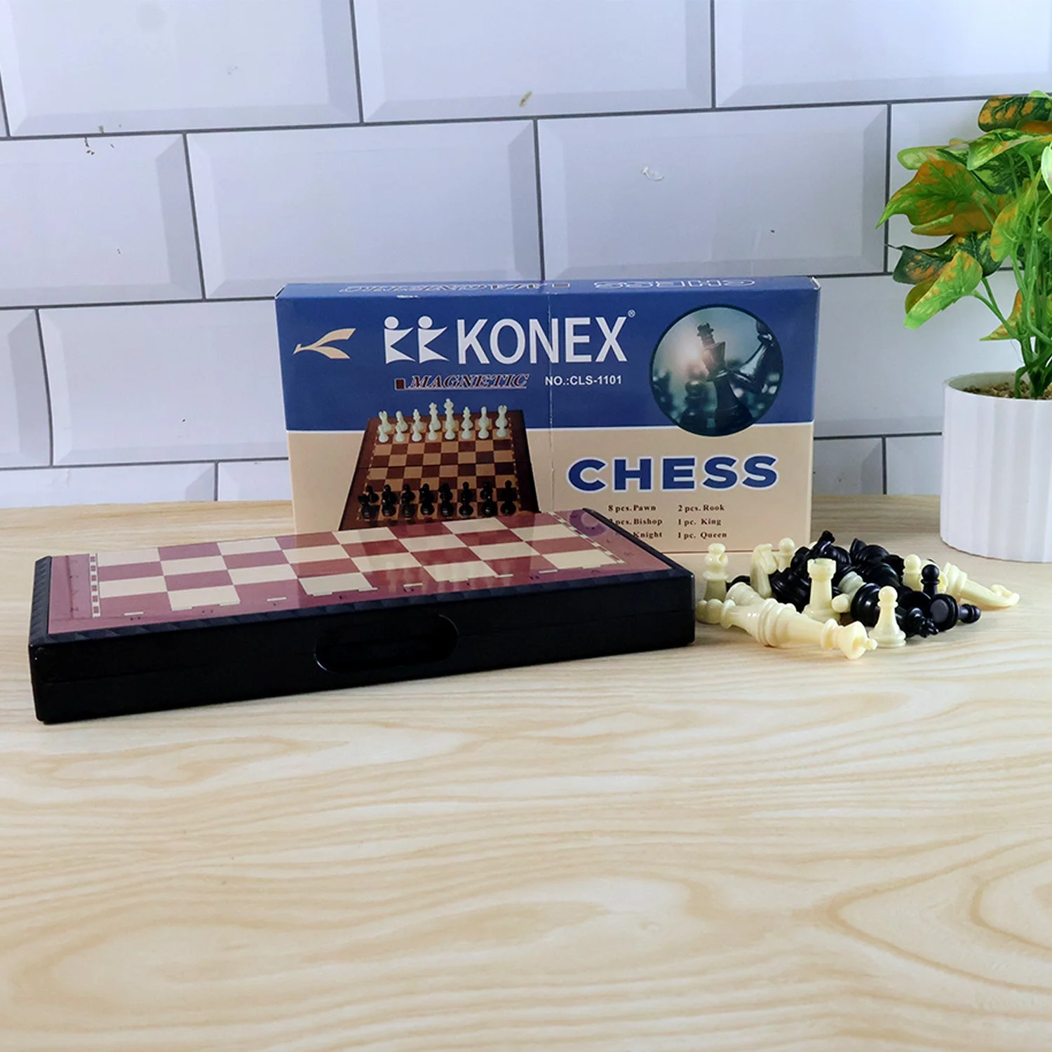 magnetic-chess-set-for-adults webp
