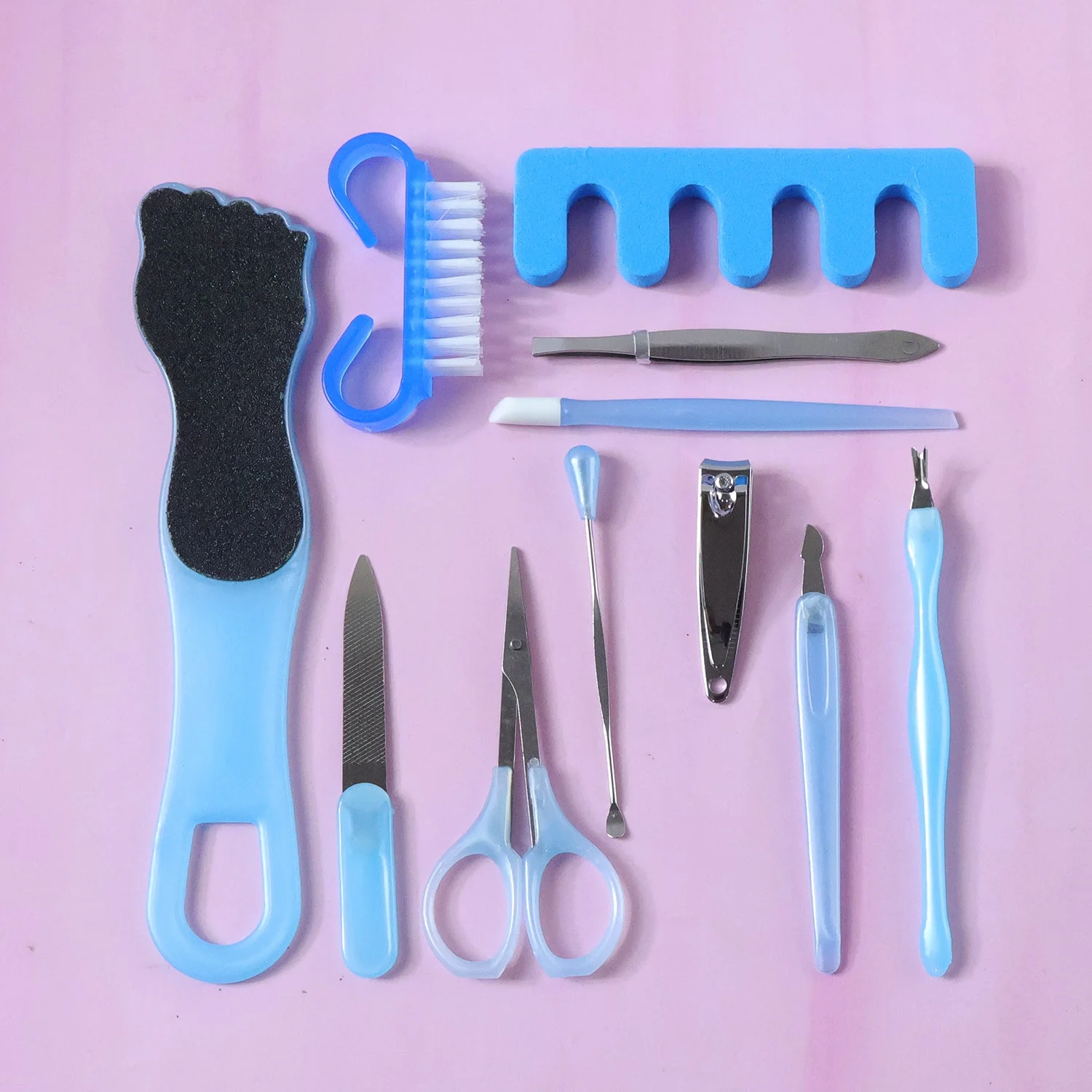 manicure-and-pedicure-kit-for-home-use-2 webp