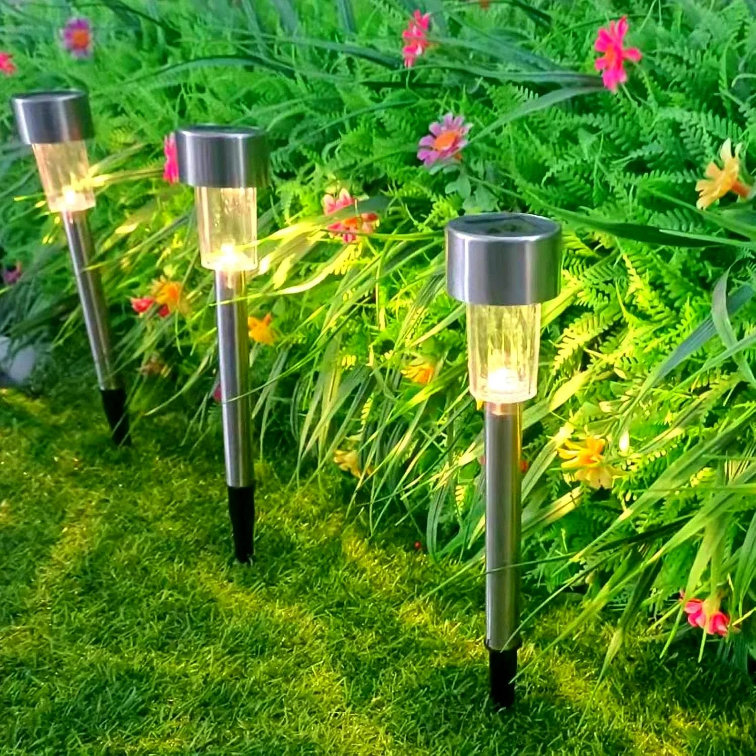 outdoor-solar-lamp-for-lawn webp