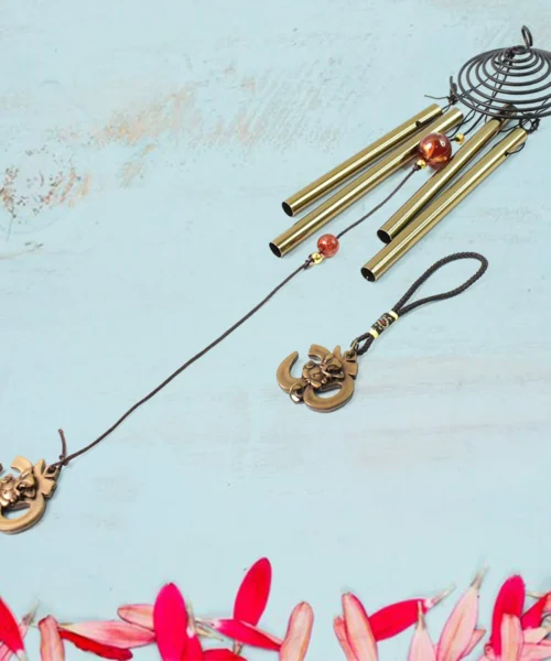 outdoor-wind-chimes webp