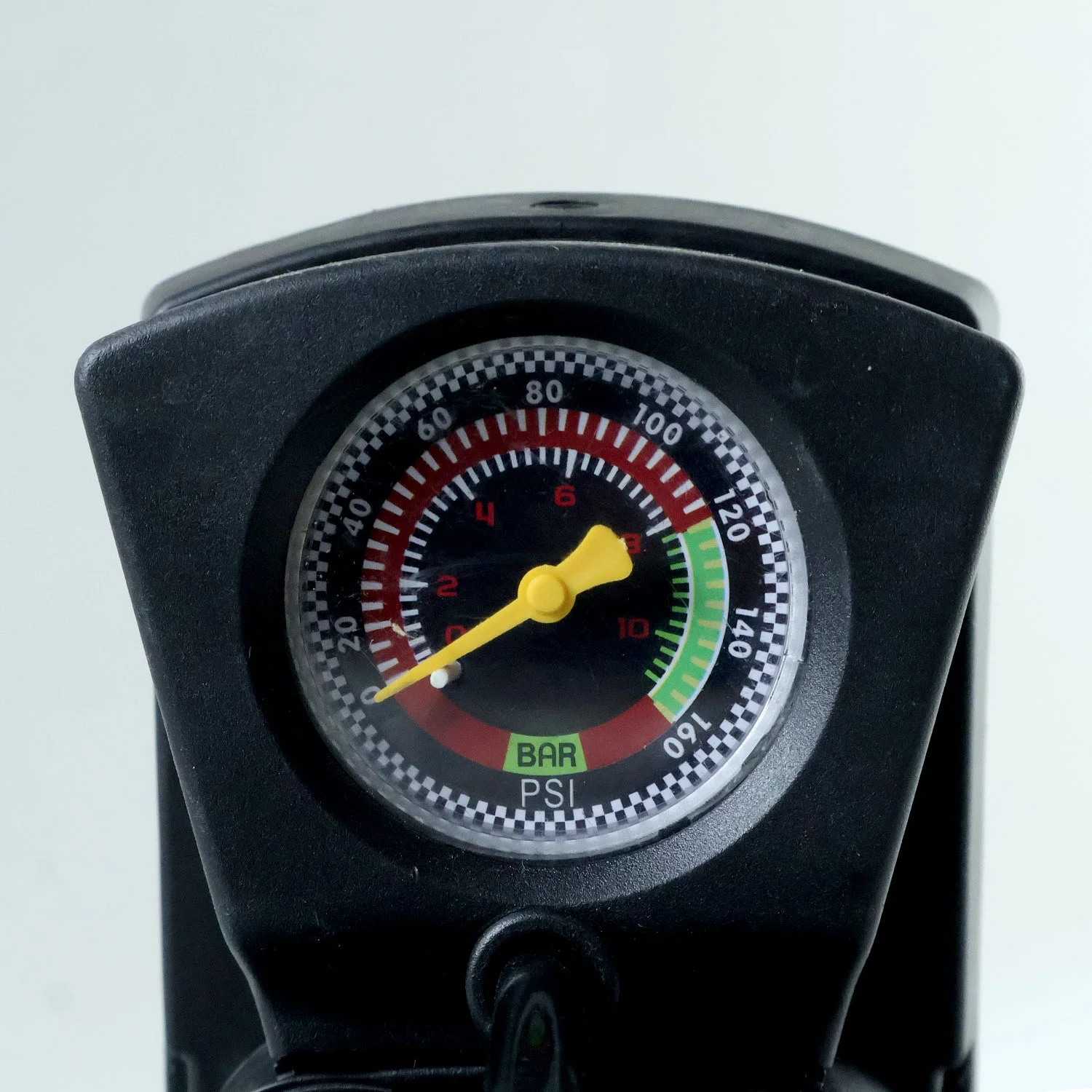 portable-air-pump-for-car-tires webp