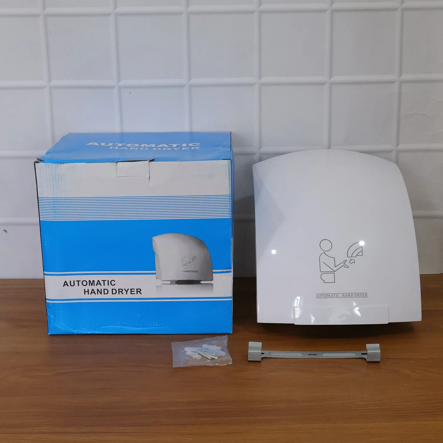 sensor-hand-dryer-for-public-toilets webp