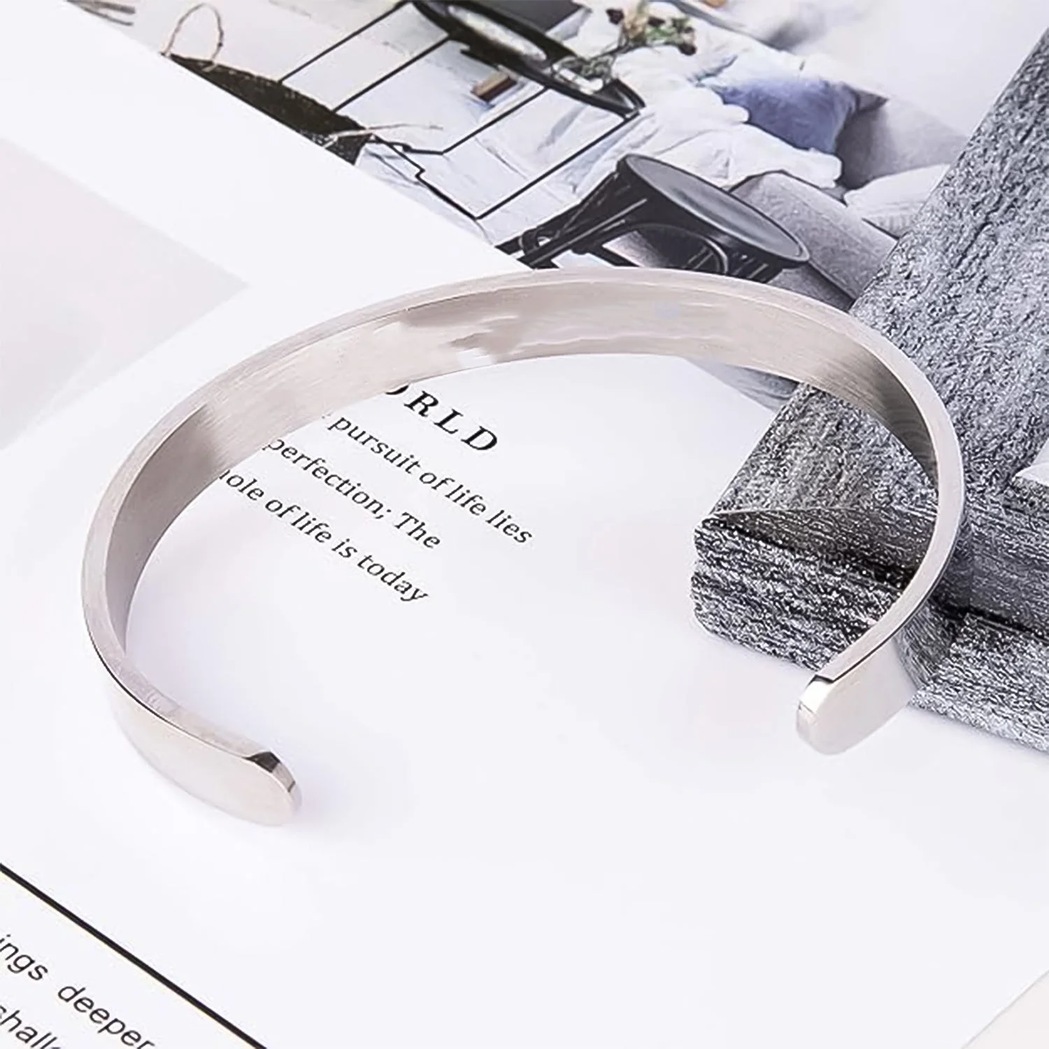 stainless-steel-bracelet webp