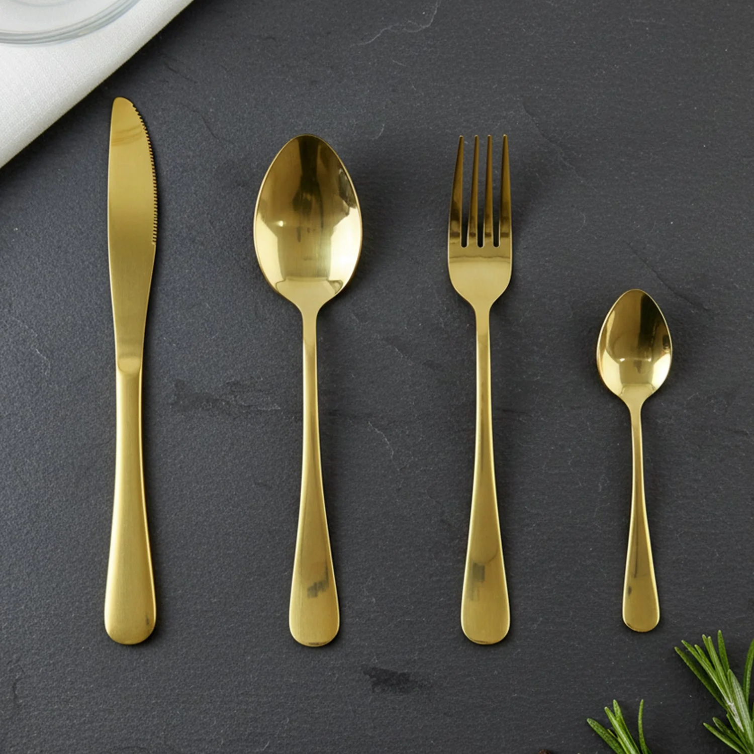 stainless-steel-cutlery-set-for-home-2 webp