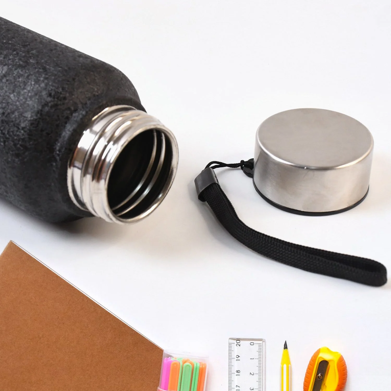 stainless-steel-water-bottle-for-daily-use webp