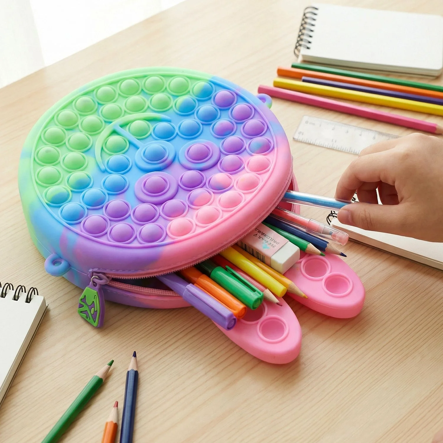 stationery-pouch-1 webp