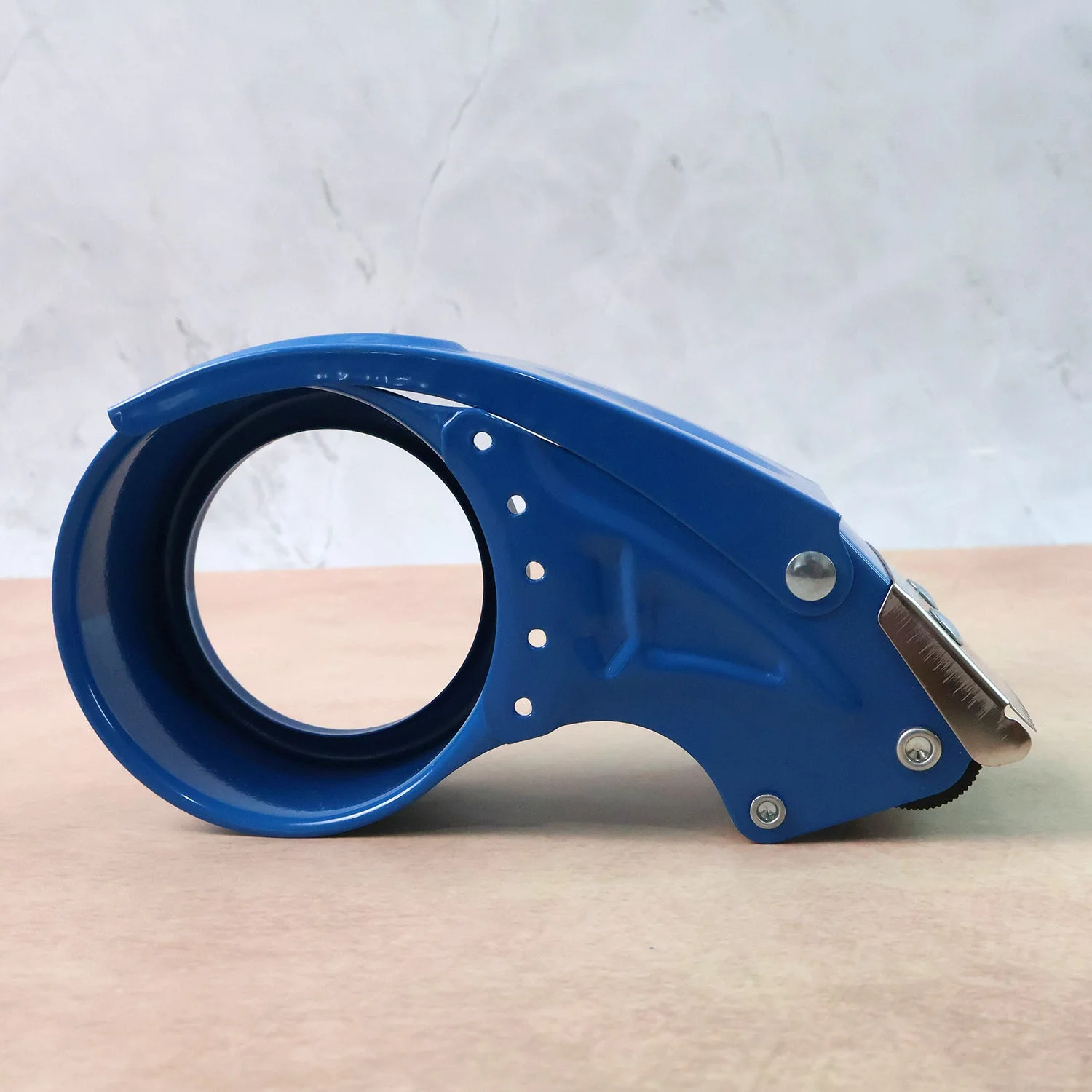 tape-cutter webp