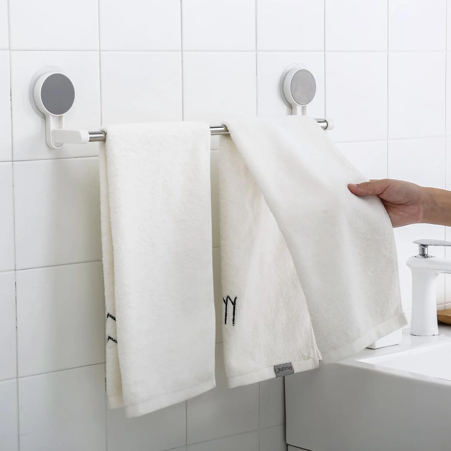 towel-holder webp
