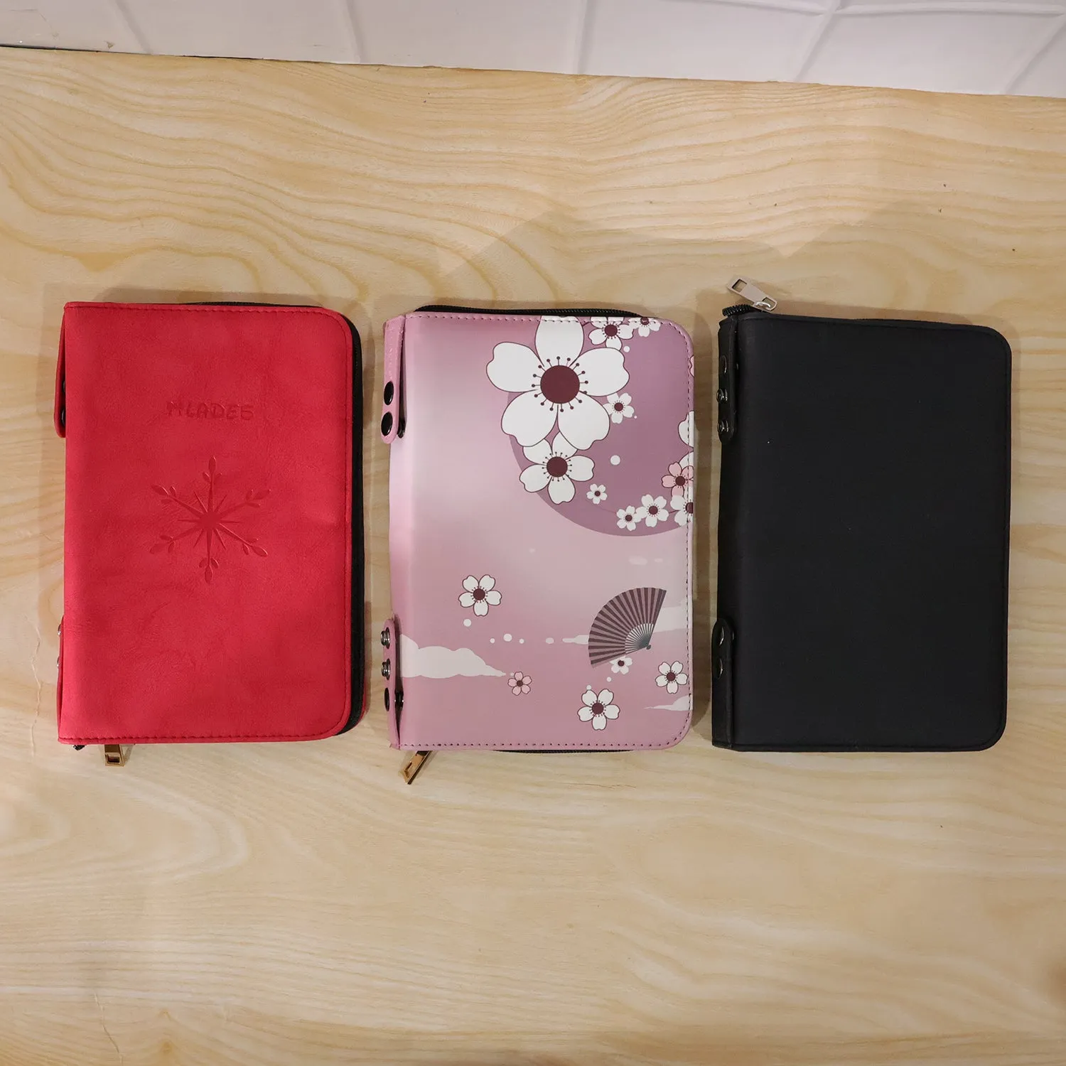 travel-makeup-bag-with-compartments webp