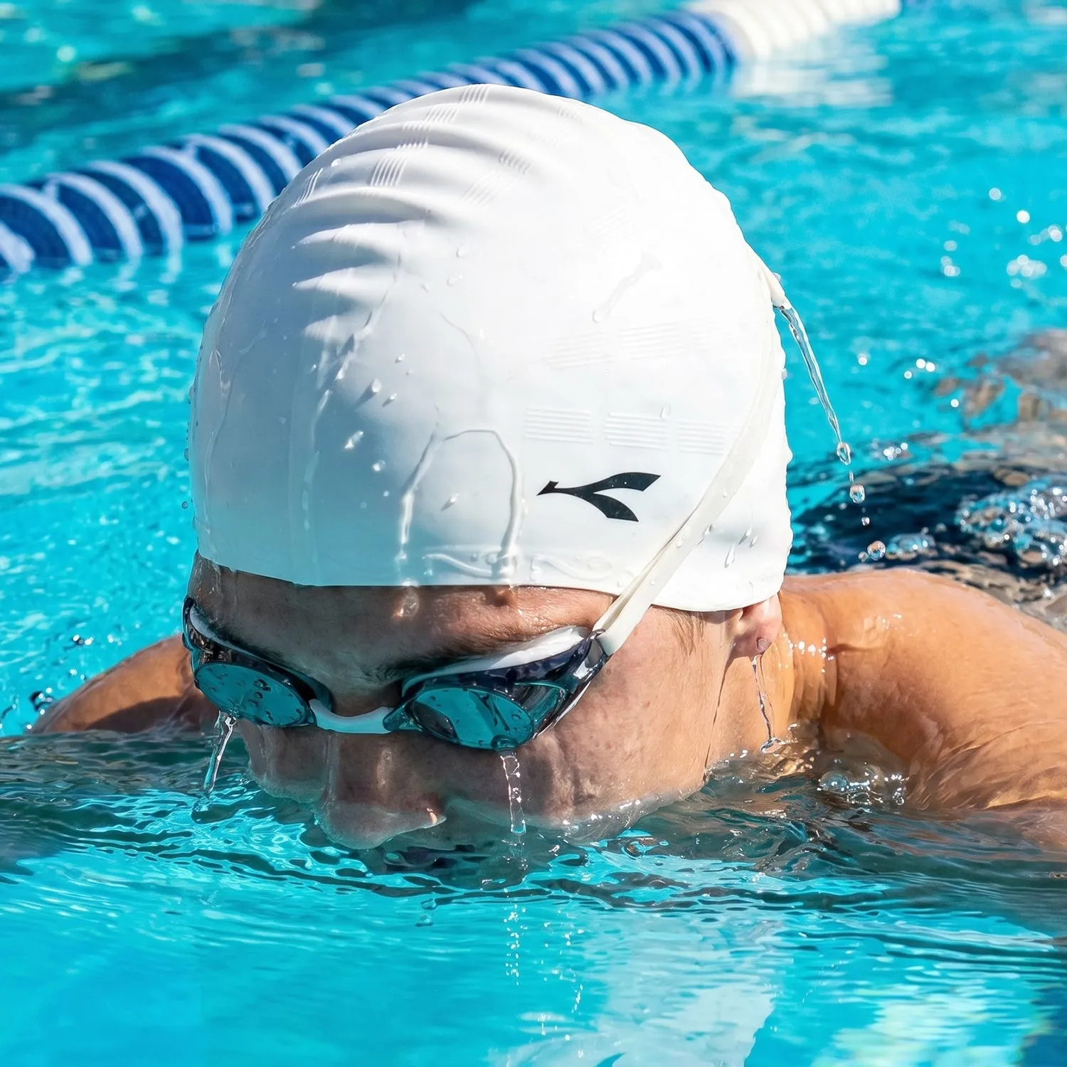 waterproof-swim-cap-for-swimming webp