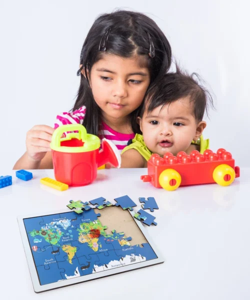 wooden-world-map-puzzle-for-kids webp